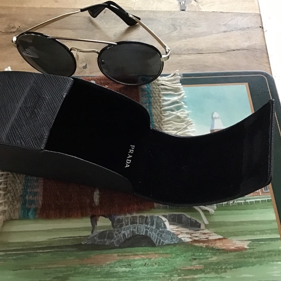 Sunglasses - Picture 3 of 6